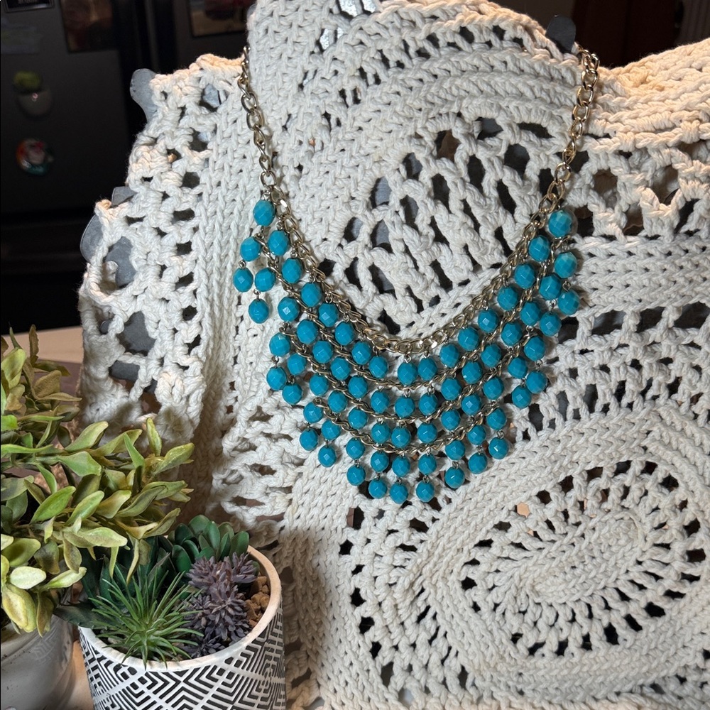 Elegant Turquoise Statement Necklace